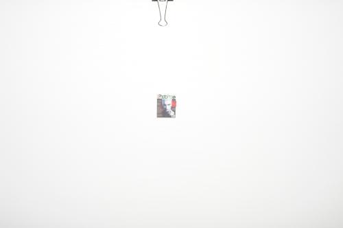 Sumber Cahaya : Studio flash dengan white balance FLASH