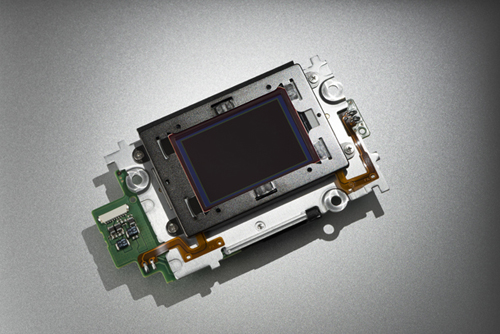 Sensor Nikon DF sama dengan Flagship Nikon D4