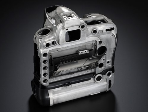 Body Nikon D750 dengan Vertical Grip