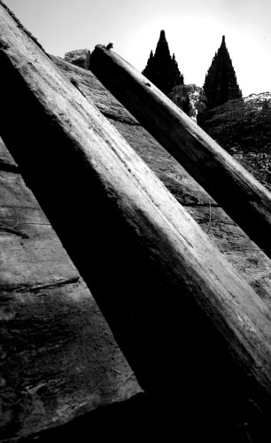 Papan usang sisa guna