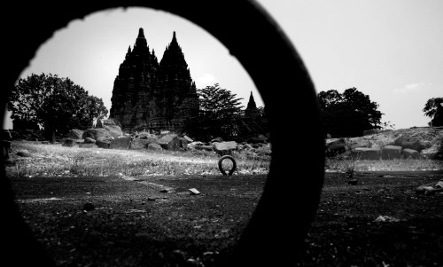 Besi pengikat termakan karat