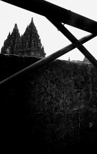 Diantara besi stager