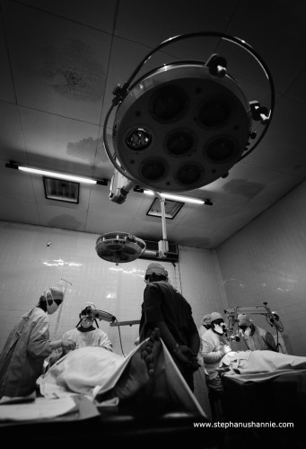 smg0805-in the operation room